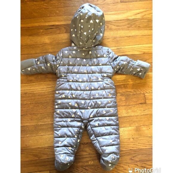 Tahari Snow Suit Bunting Gray Foil Heart Baby 6-9M - Picture 3 of 12